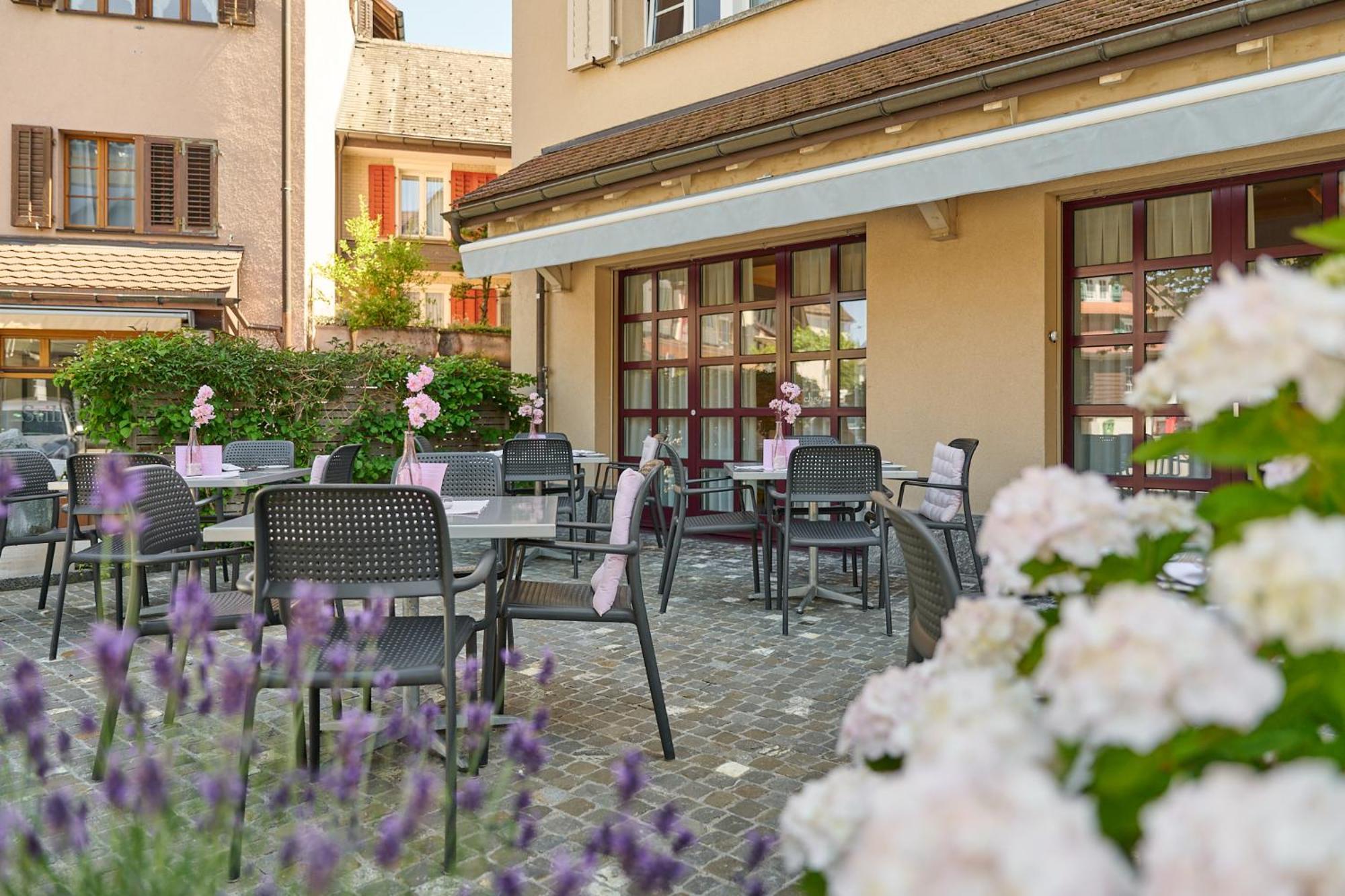 Hotel Ochsen Menzingen Buitenkant foto