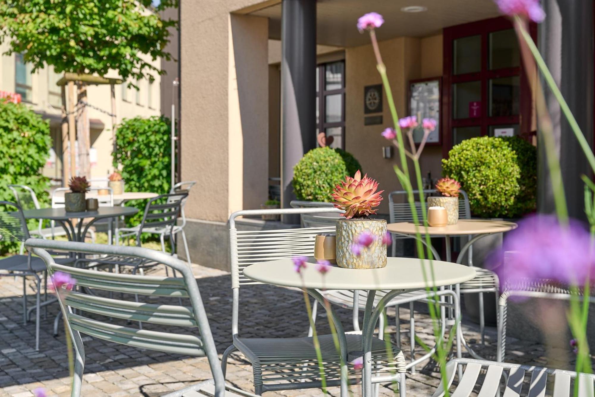 Hotel Ochsen Menzingen Buitenkant foto