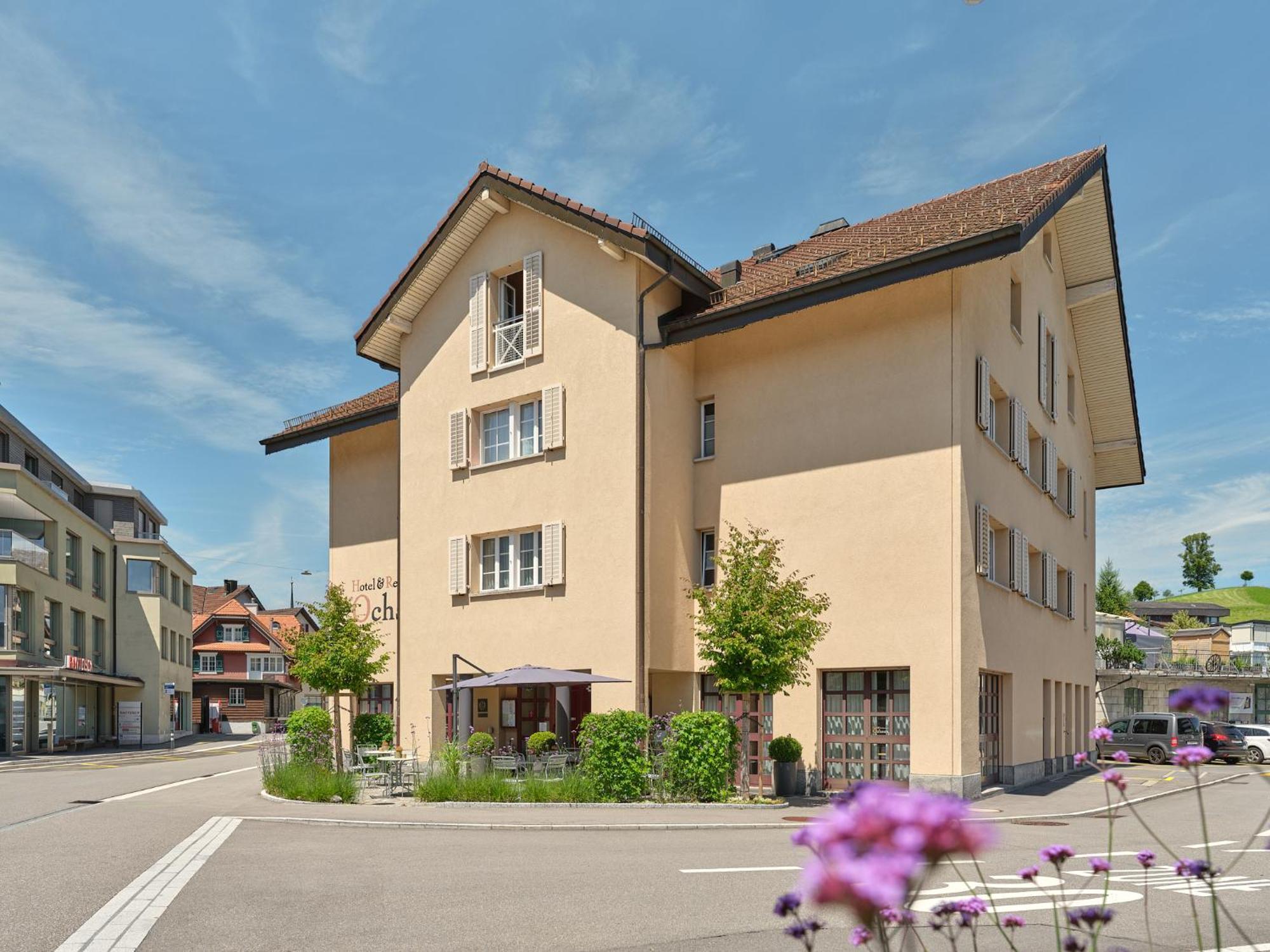 Hotel Ochsen Menzingen Buitenkant foto