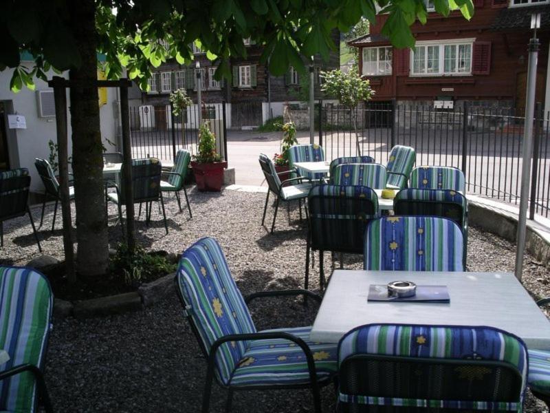 Hotel Ochsen Menzingen Buitenkant foto